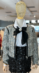 Load image into Gallery viewer, Cropped sequined jacket
